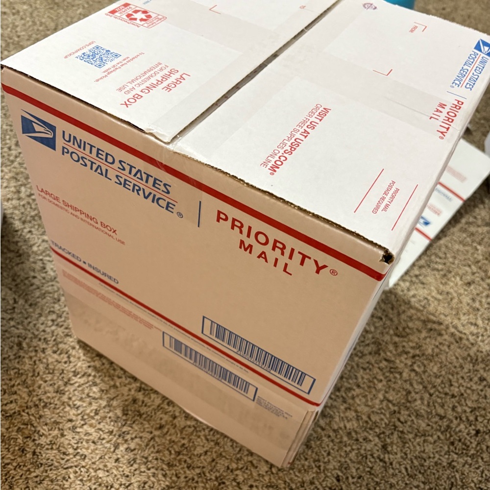 USPS Priority Mail Shipping Box